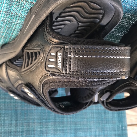 Sports  Athletic Walking Sandals for women. - Picture 3 of 6